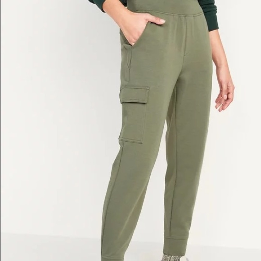 Kaki cargo like joggers